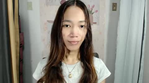 urhot_athena online show from June 19, 2026, 2:49 am