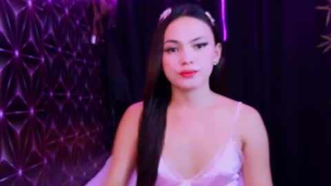 Snapshot of urhot_maxine chatting on July 22, 2026, 8:17 am urhot_maxine online show from July 22, 2026, 8:17 am