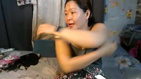 urpinay_singlemother online show from June 6, 2026, 10:42 am