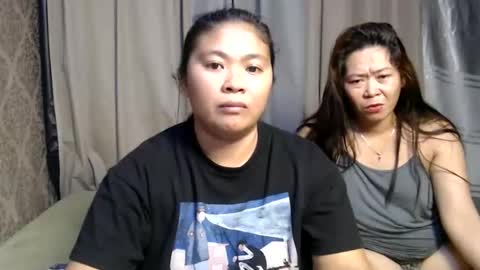 urpinay_singlemother online show from June 10, 2026, 11:03 pm