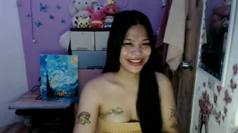 Snapshot of urpreciouspinayxxx chatting on June 25, 2026, 1:05 am hi im kim online show from June 25, 2026, 1:05 am
