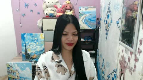 Snapshot of urpreciouspinayxxx chatting on July 23, 2026, 11:52 am hi im kim online show from July 23, 2026, 11:52 am