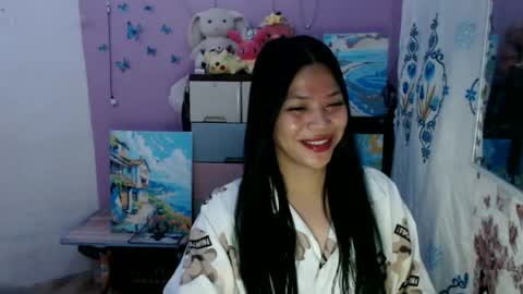 Snapshot of urpreciouspinayxxx chatting on August 2, 2026, 12:58 pm hi im kim online show from August 2, 2026, 12:58 pm