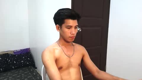 ursweetie_boy online show from March 25, 2026, 10:21 am