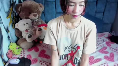 valentinaklean1 online show from July 27, 2026, 4:19 am
