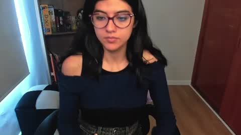 Snapshot of valerie__sky chatting on July 15, 2026, 4:23 pm Val online show from July 15, 2026, 4:23 pm