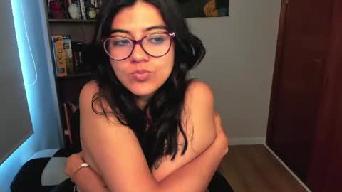 Snapshot of valerie__sky chatting on July 17, 2026, 2:13 pm Val online show from July 17, 2026, 2:13 pm
