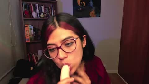 Snapshot of valerie__sky chatting on July 29, 2026, 1:59 am Val online show from July 29, 2026, 1:59 am