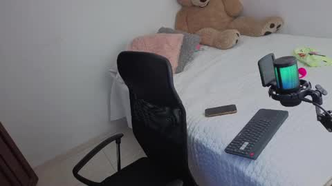 valerihouse_ online show from June 2, 2026, 1:18 am