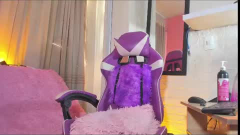 Snapshot of valery_kleii01 chatting on June 23, 2026, 9:46 pm Valery online show from June 23, 2026, 9:46 pm