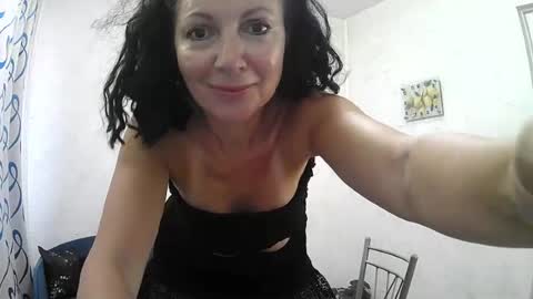 ValleriWind online show from July 22, 2026, 2:03 am