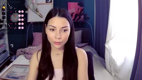 Little Devil online show from May 20, 2026, 11:16 am