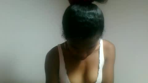 Snapshot of vanafiry chatting on May 22, 2026, 6:31 am vanafiry online show from May 22, 2026, 6:31 am