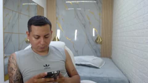 vanessa online show from July 4, 2026, 6:58 pm