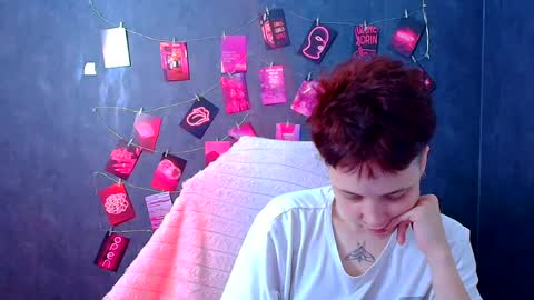 Vanessa online show from August 3, 2026, 9:04 am