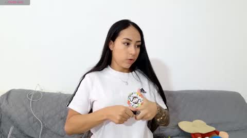 vanessaadol online show from July 25, 2026, 8:45 am