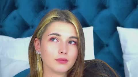Vanessa online show from May 31, 2026, 6:53 pm