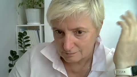 vea_motty online show from July 10, 2026, 1:14 pm