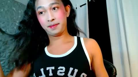 velvet_tracey online show from July 26, 2026, 12:30 am