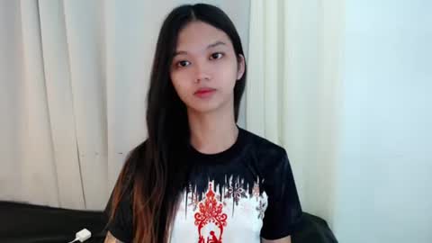 venus_mirage online show from July 22, 2026, 5:21 am