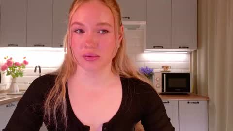 Snapshot of veronikamitchel chatting on June 27, 2026, 7:19 pm Veronika online show from June 27, 2026, 7:19 pm