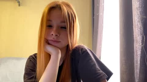 Lina online show from June 1, 2026, 11:39 pm
