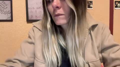 papichulo y mamichula online show from June 27, 2026, 2:38 am