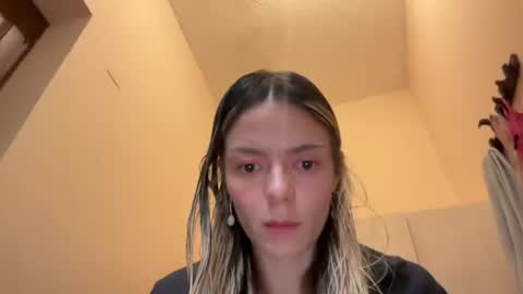 papichulo y mamichula online show from July 18, 2026, 2:54 pm
