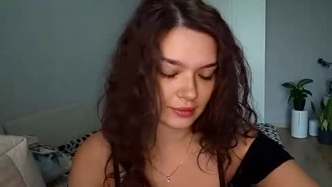 Lina online show from July 13, 2026, 5:10 am
