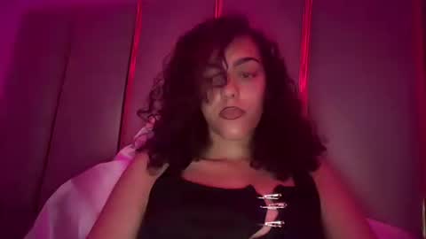 Snapshot of vickyyyx chatting on April 24, 2026, 3:20 am Goddess Victory online show from April 24, 2026, 3:20 am