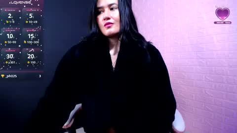 victoria_1126 online show from May 1, 2026, 9:08 pm