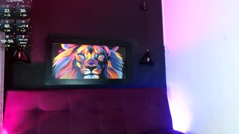 victoria_1126 online show from May 25, 2026, 8:04 pm