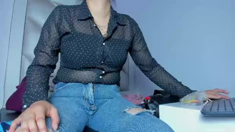 Victoria online show from July 13, 2026, 9:06 pm