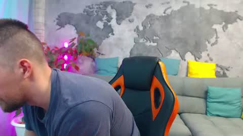 vikingchrisss online show from June 14, 2026, 10:17 am