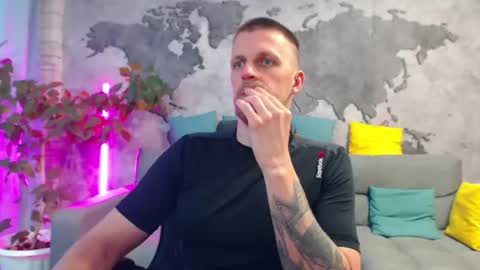 vikingchrisss online show from June 21, 2026, 10:18 am