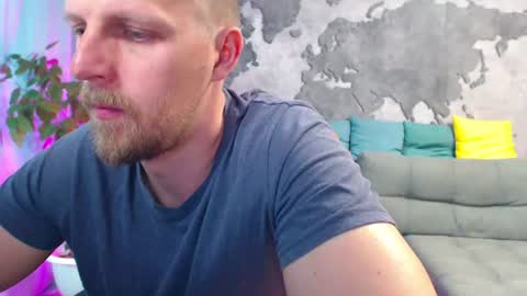 vikingchrisss online show from July 22, 2026, 10:51 am