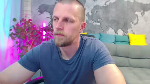 vikingchrisss online show from July 25, 2026, 12:03 pm