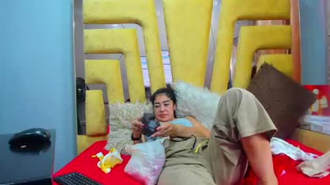 vikiTomson online show from June 27, 2026, 1:17 pm