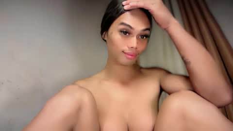 vikkylustfull online show from June 25, 2026, 9:19 pm
