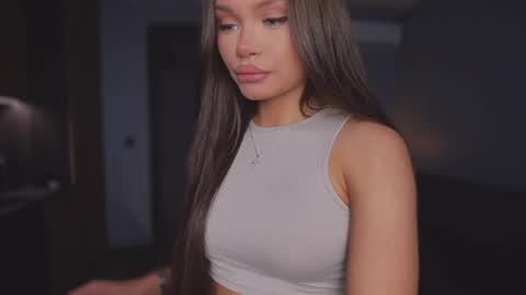 Viktoria www online show from June 3, 2026, 8:14 pm