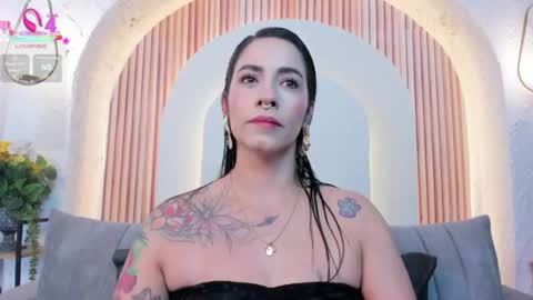 Violette online show from July 27, 2026, 10:33 am