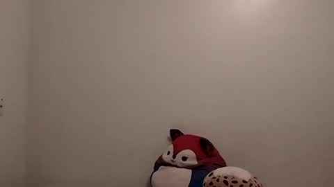 Violet Kitty online show from June 26, 2026, 5:23 am