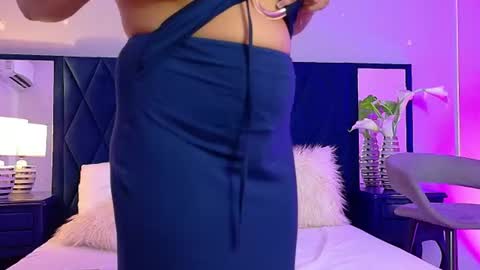 Violet  online show from June 18, 2026, 8:02 pm