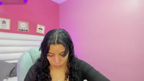 violet_sinclair online show from June 3, 2026, 11:35 am
