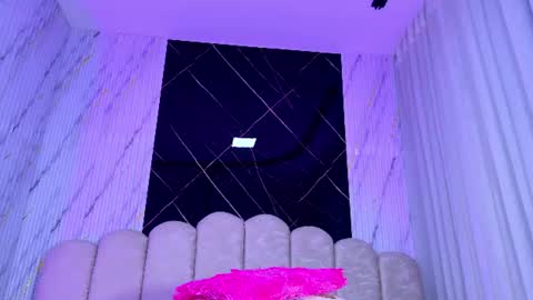 violeta london online show from July 9, 2026, 3:10 am