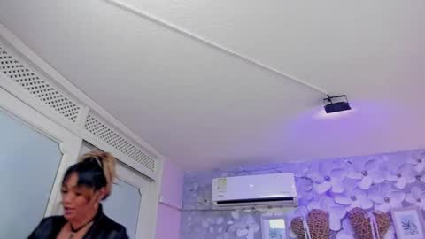 violeta_medina online show from July 7, 2026, 7:23 am