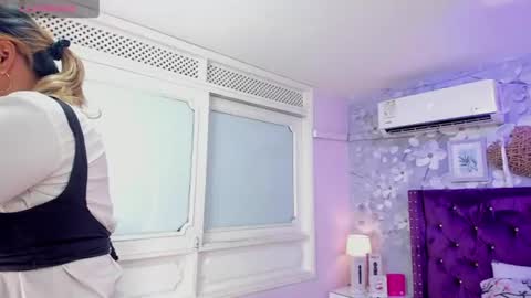 violeta_medina online show from July 17, 2026, 3:13 am