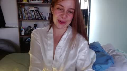 Violeta Peter online show from July 11, 2026, 9:38 pm