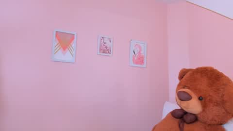 Violeta Rodriguez online show from May 29, 2026, 6:39 pm