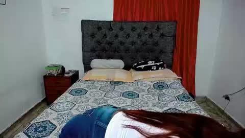 Snapshot of violeta_rouses chatting on July 13, 2026, 3:53 am violeta_rouses online show from July 13, 2026, 3:53 am